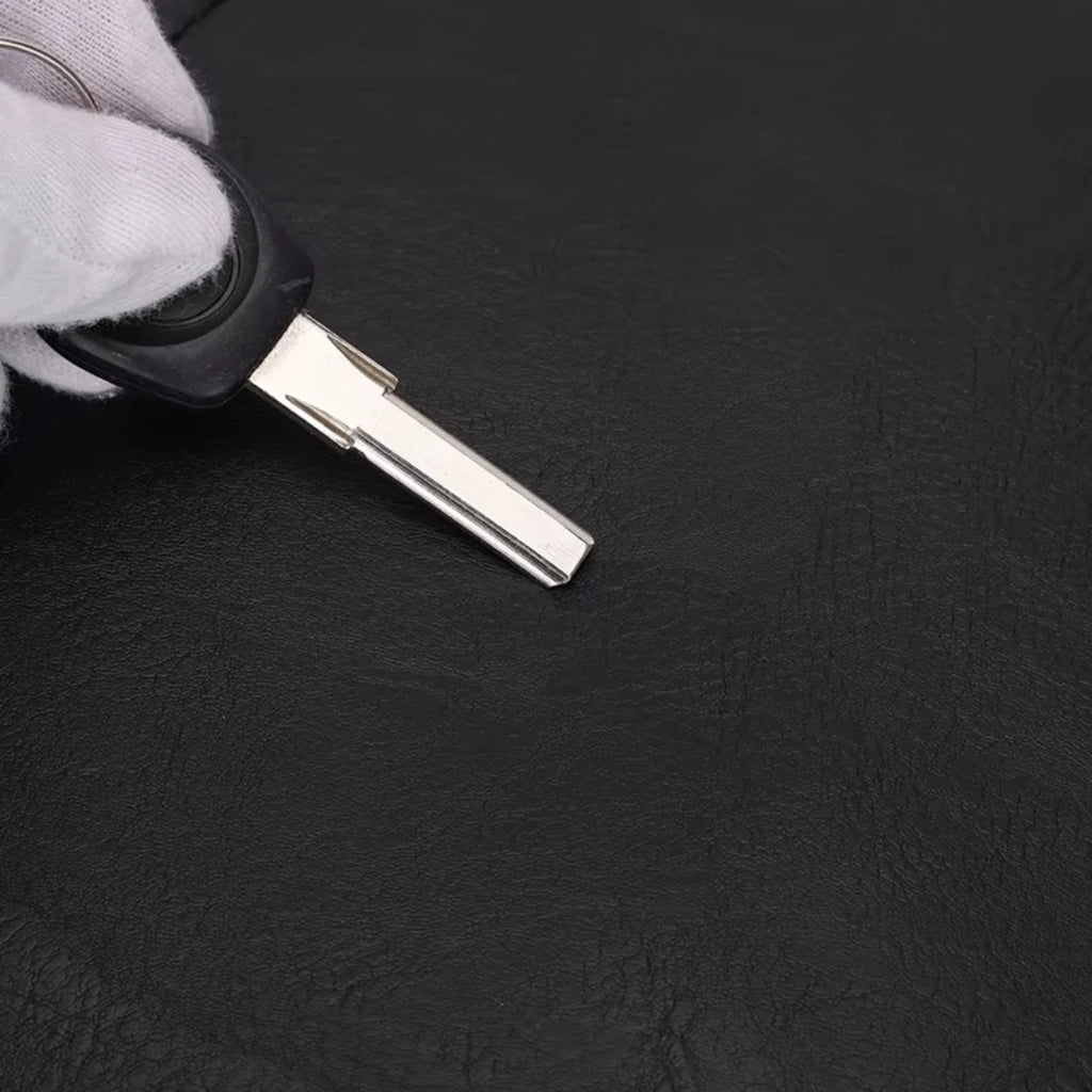 Malaga Pro – Elegant and spacious leather backpack for work and 15.6” laptop