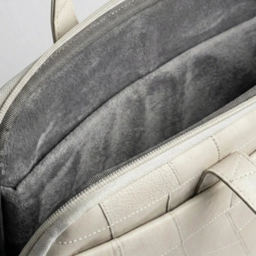 Vienna Elegant 16" Laptop Bag – White