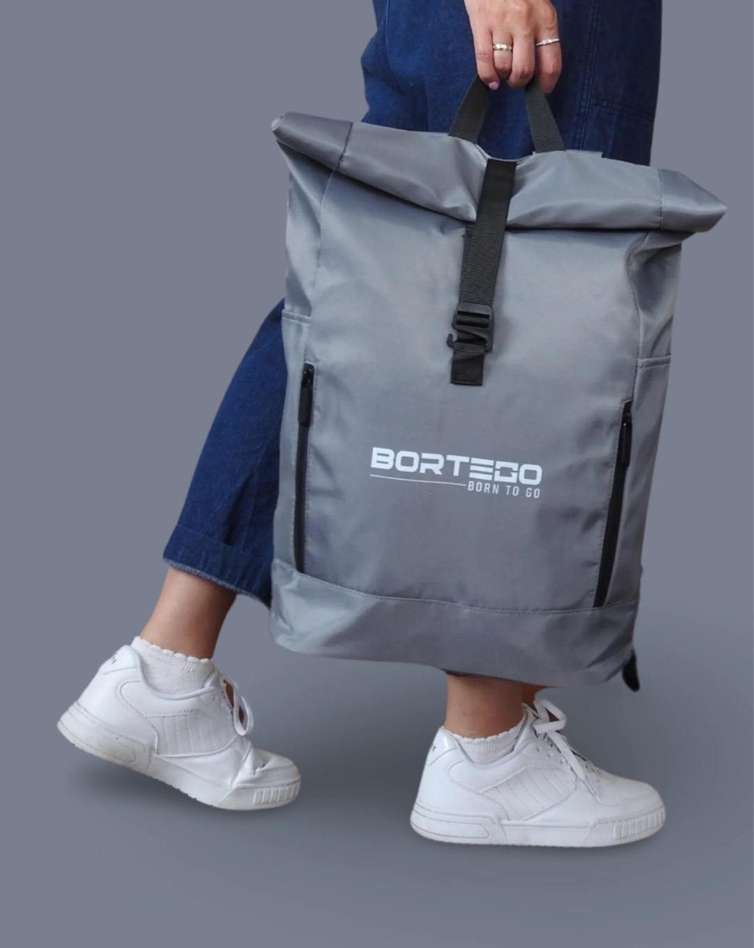 plecak_roll_top_szary_model_studia_bortego